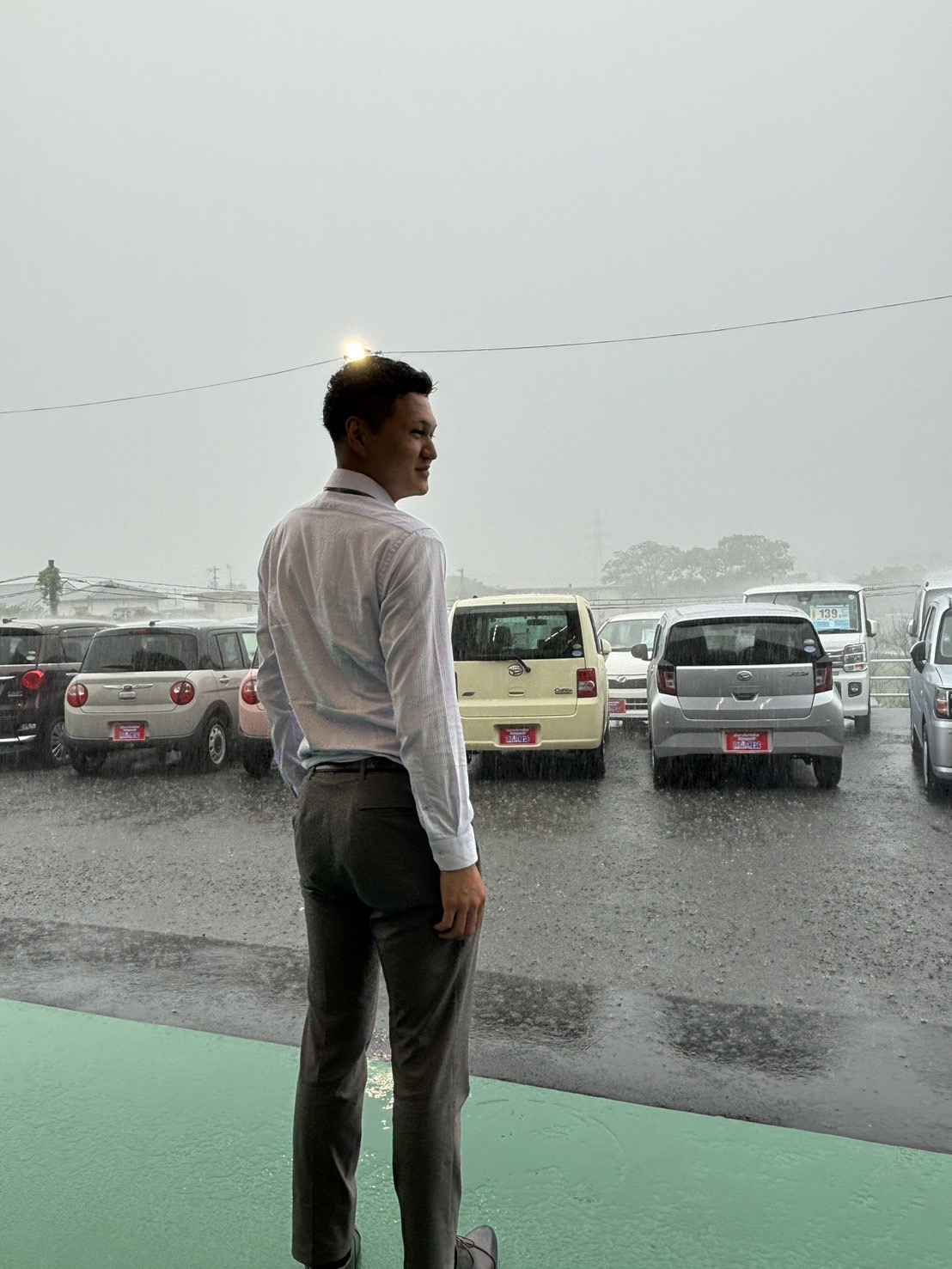 ☔雨ですね 最近の津隈くんは・・☔