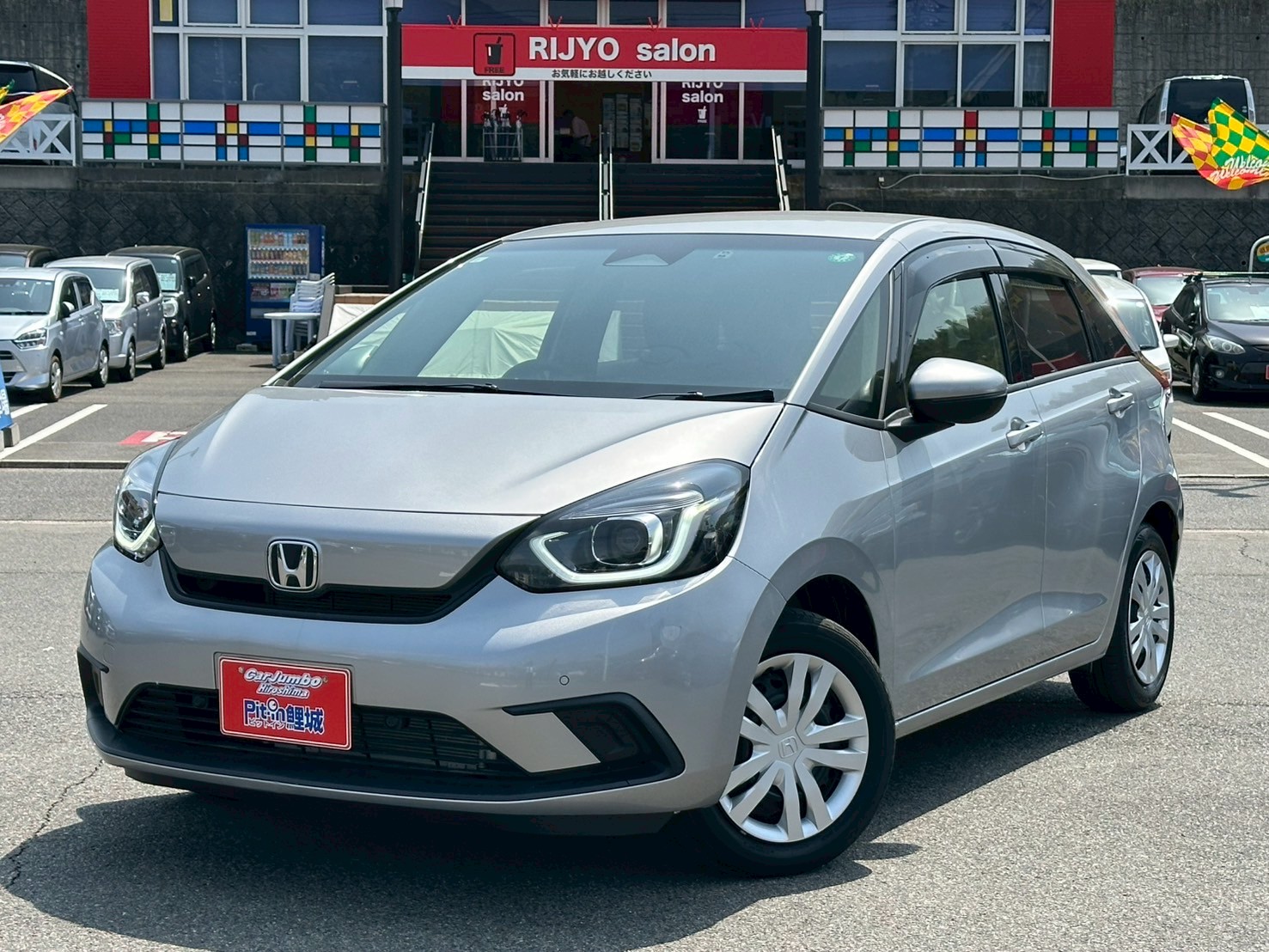 R３年式　ホンダ　フィット　ホーム　1300CC　CVT　※ホンダセンシング・LEDヘッドライト・純正９インチナビ・前後ドライブレコーダー・Bluetooth・ビルトインETC・スマートキー・プライバシーガラス・電格ミラー・オートライト・オートエアコン・カーテンエアバッグ・サイドエアバッグ【246】