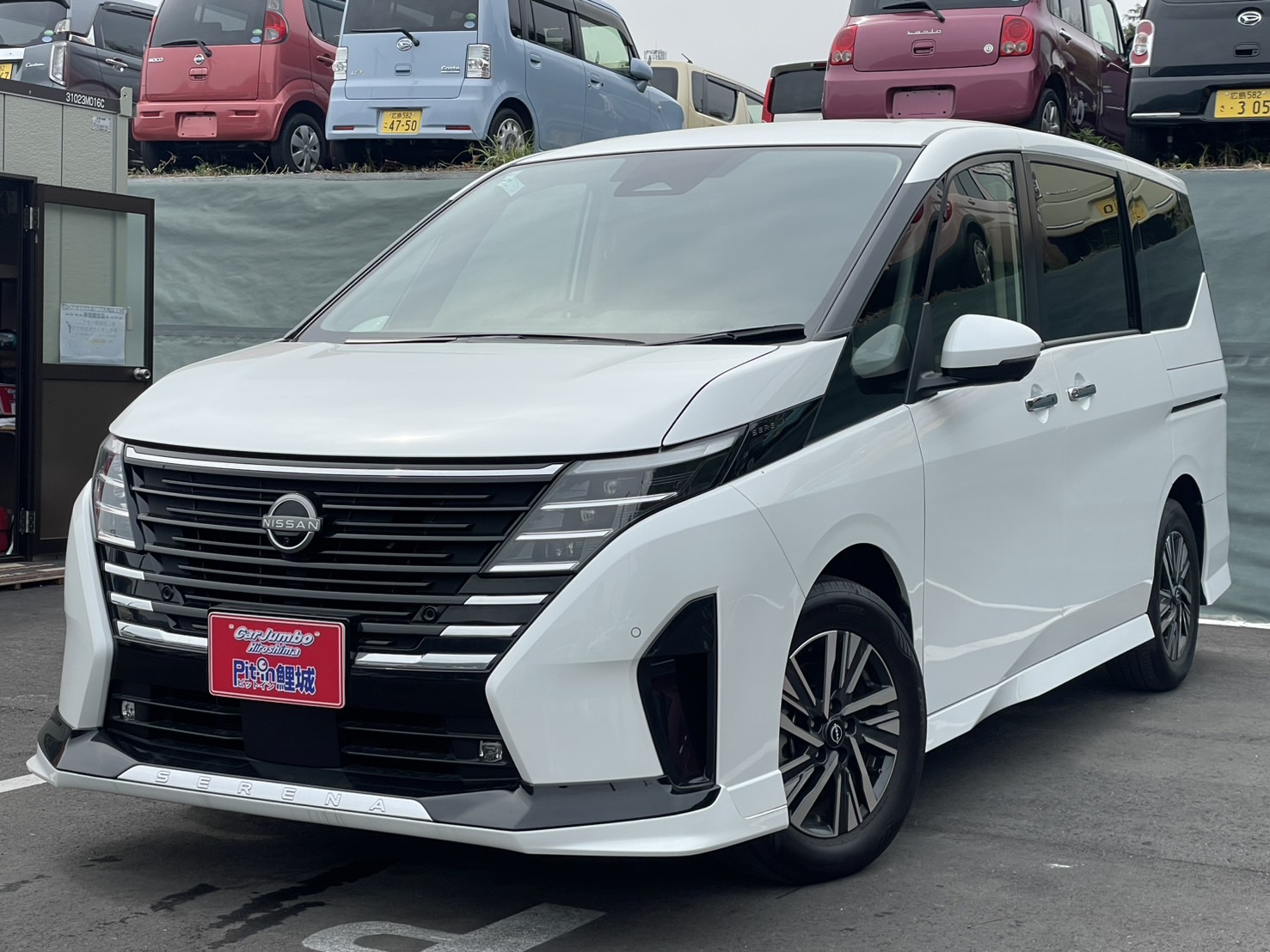 R5年式　日産　セレナ　eパワー　ハイウェイスターV　12,3インチメーカーナビ　アラウンドビューモニター　インテリジェントルームミラー　プロパイロット　ハンズフリーオートスライドドア　【8,100km】　★即納★　032174