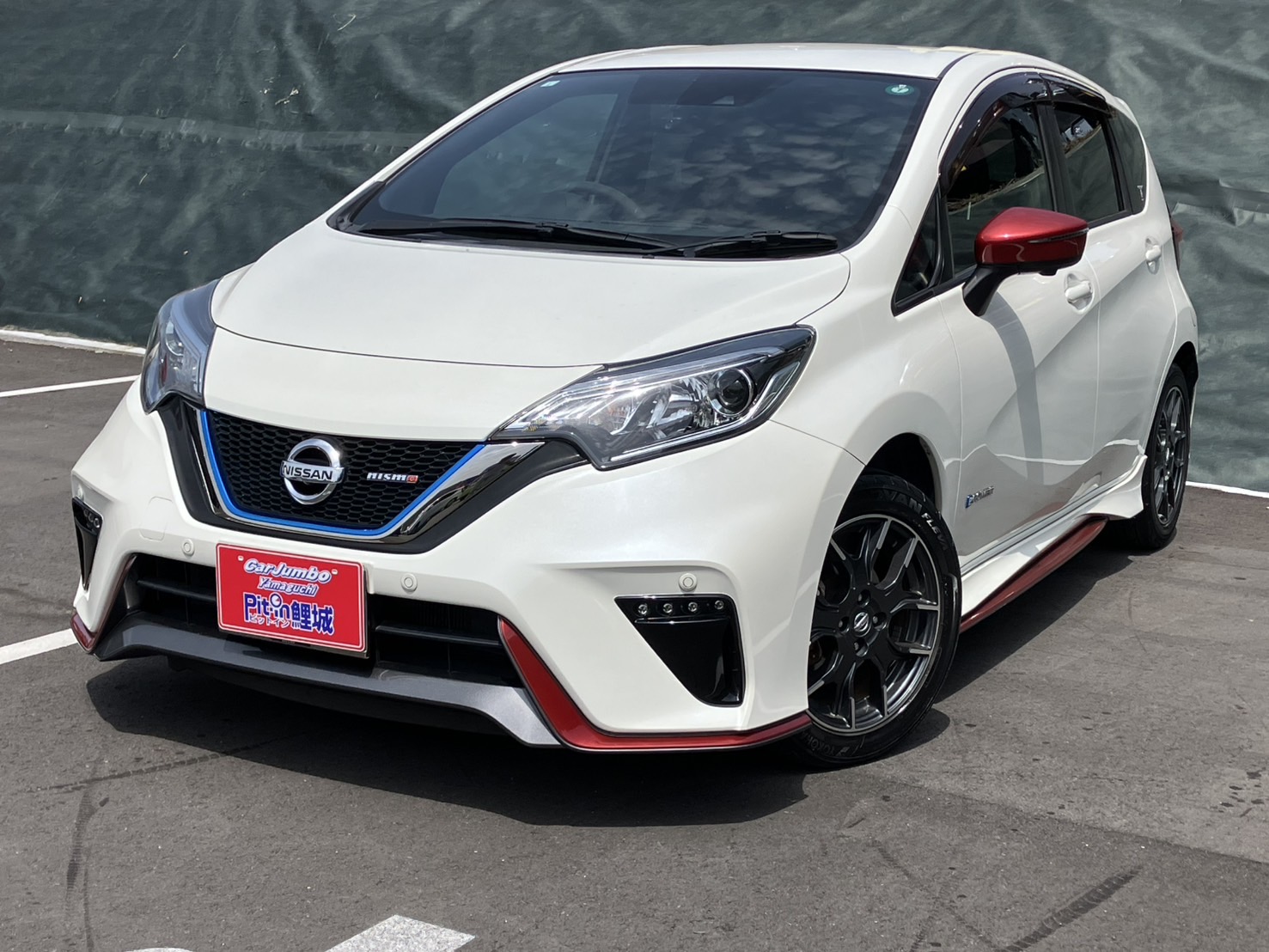 H31年式　ノートeパワー　ニスモ　ナビ　TV　アラウンドビューモニター　インテリジェントルームミラー　LEDヘッドライト　ETC　ドライブレコーダー　クルーズコントロール　エマージェンシーブレーキ　ワンオーナー　【67,420km】　242775