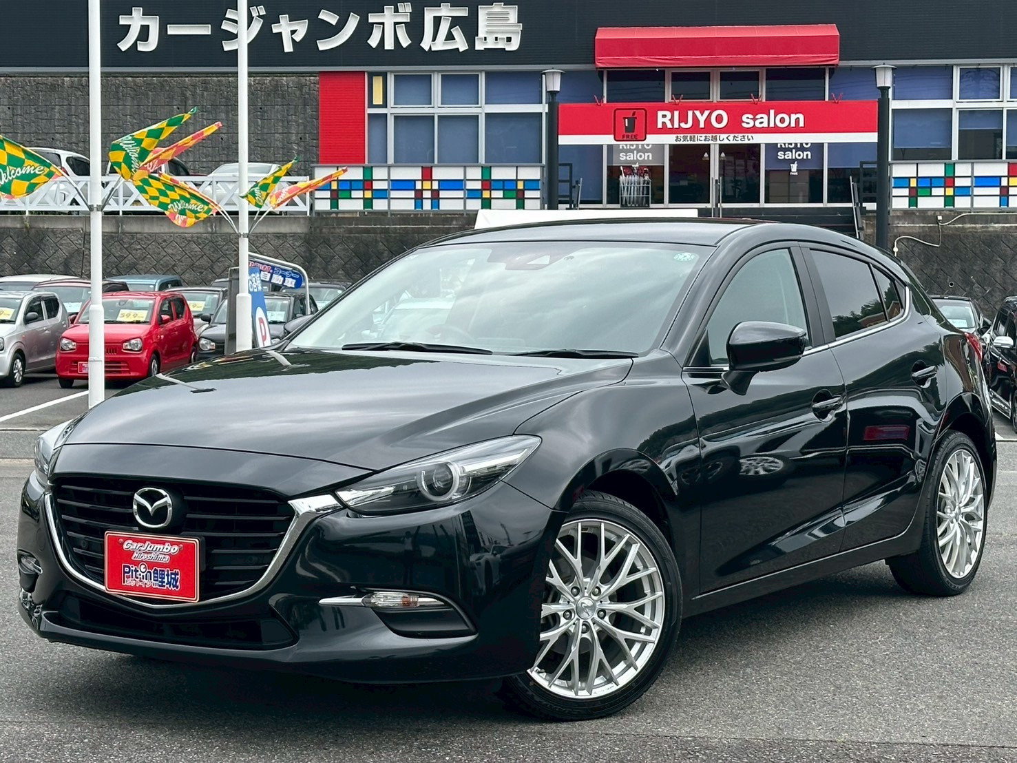 H３１年式　マツダアクセラスポーツ　15Sプロアクティブ・AT・1500CC　※純正ナビ・バックモニター・ETC・LEDヘッドライト・オートライト・オートエアコン・前後ドライブレコーダー・プライバシーガラス・クルーズコントロール・Bluetooth・ISOFIX・電格ミラー・社外アルミ・フルセグTV・ブラインドスポットモニター・ヘッドアップディスプレイ【246】