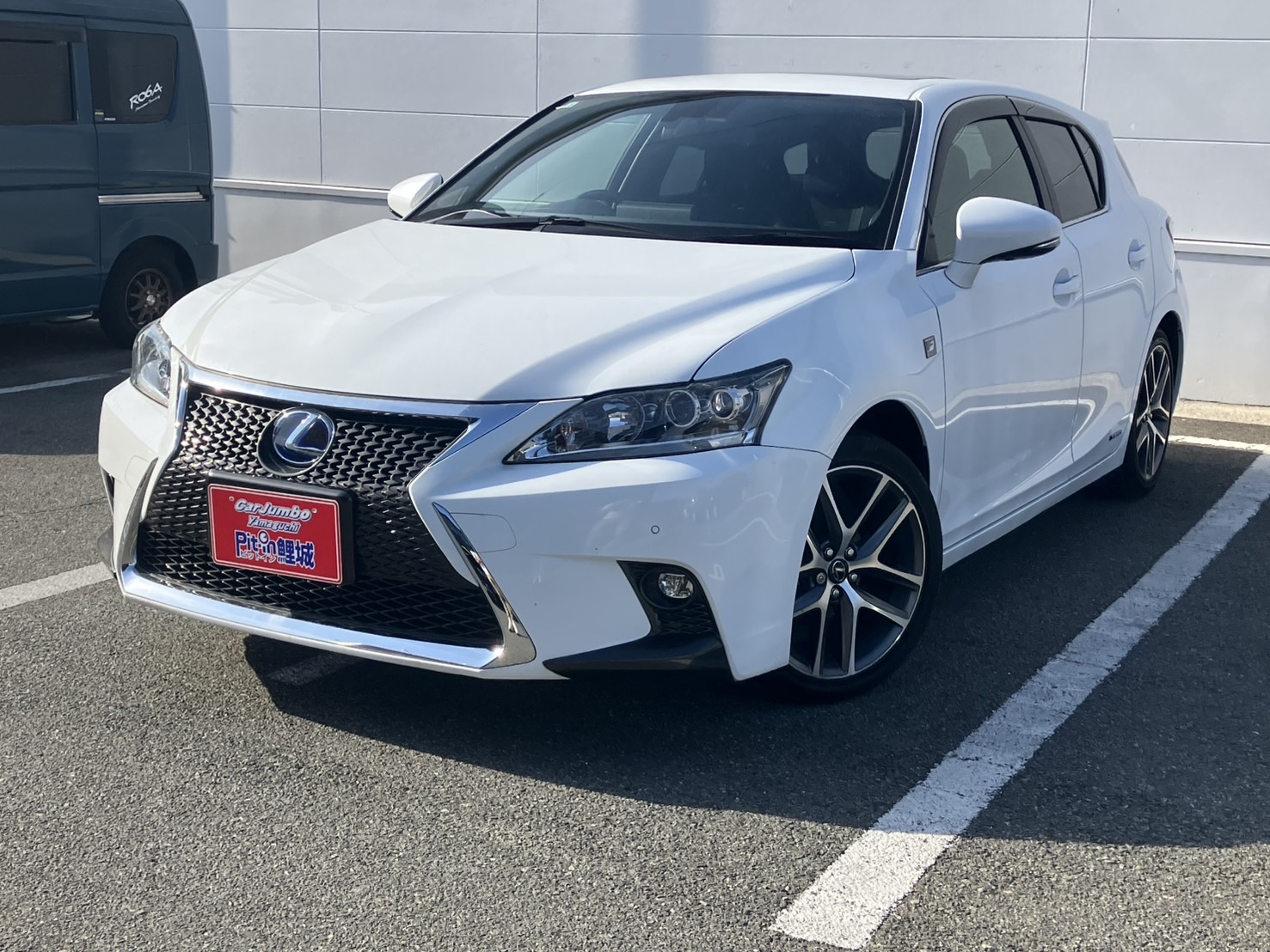 H28年式　レクサス　CT　CT200h_Fスポーツ　純正ナビ　バックモニター　サンルーフ　ETC　パドルシフト　【67,800km】　25-1257