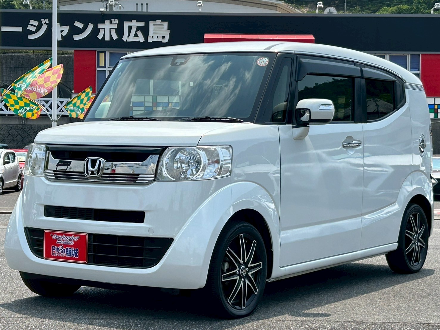 R2年　ホンダ　NBOXスラッシュ　Xターボインテリアカラー　純正８インチナビ　バックカメラ　ＥＴＣ　シートヒーター　パドルシフト　クルーズコントロール　ＨＩＤヘッドライト　スマートキー　プッシュスタート　【9302343】