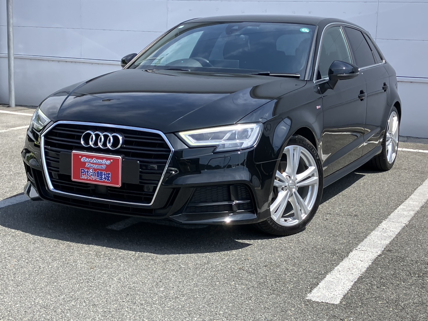 H31年式　アウディA3スポーツバック　30TFSIスポーツSラインパッケージ　バーチャルコクピット　アダプティブクルーズコントロール　純正ナビTV　バックカメラ　ビルトインETC2.0　ワンオーナー【59,970㎞】　013916
