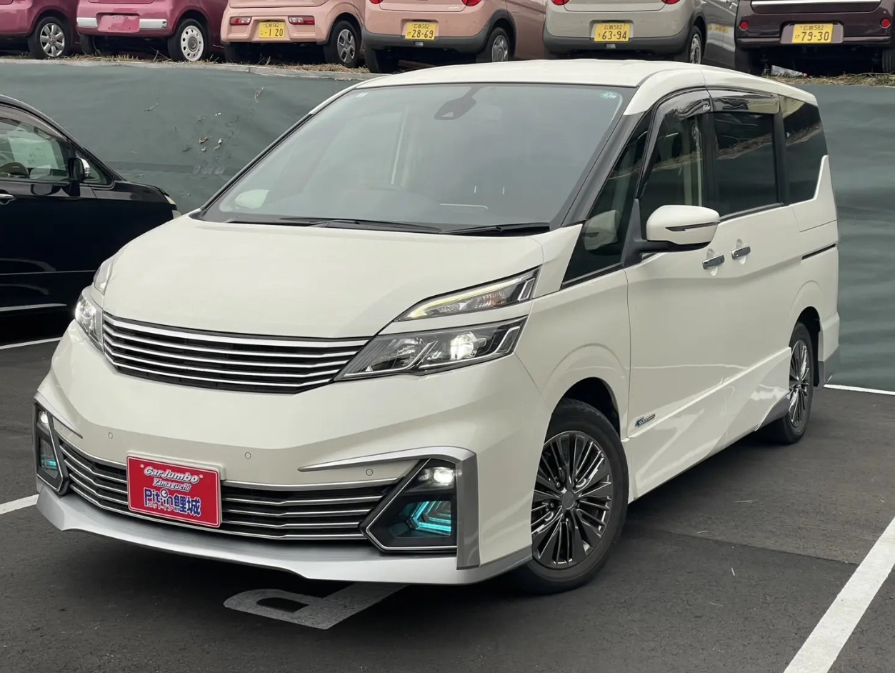 H２９年式　ニッサン　セレナ　ライダープロパイロットエディション　AT　2000CC　NO001558　※純正ナビ・アラウンドビューモニター・ＬＥＤヘッドライト・プロパイロット【246】