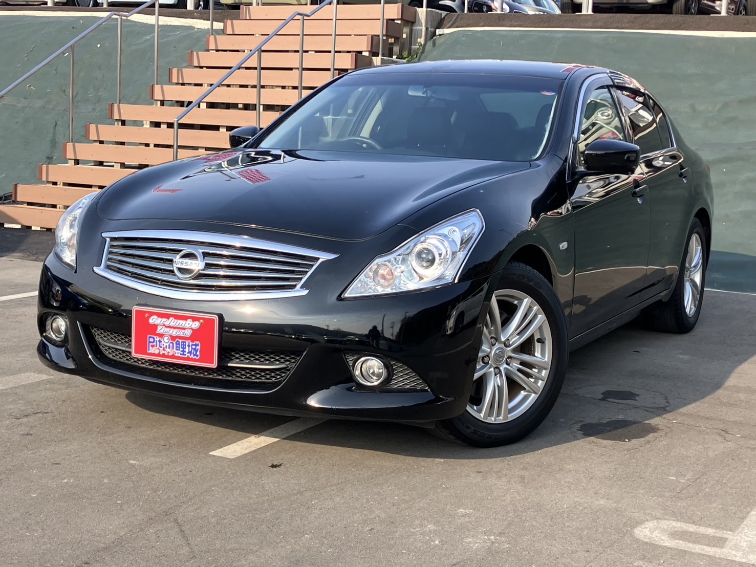 H26年式　ニッサン　スカイライン　250GT　純正ナビ　ハーフレザー　HIDヘッドライト　AAC　スマートキー　【52,100km】　ユーザー買取車　25-1621