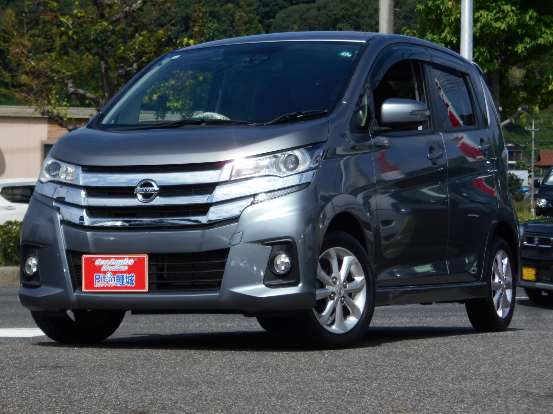 Ｈ２９年　デイズ　ハイウェイスターＸ　走行６３０００km　純正ナビ＆地ＴＶ（フルセグ）全方位モニター　バックカメラ　ＰＵＳＨキーレス　ＬＥＤライト　ＥＴＣ　（0400399）純正アルミ　