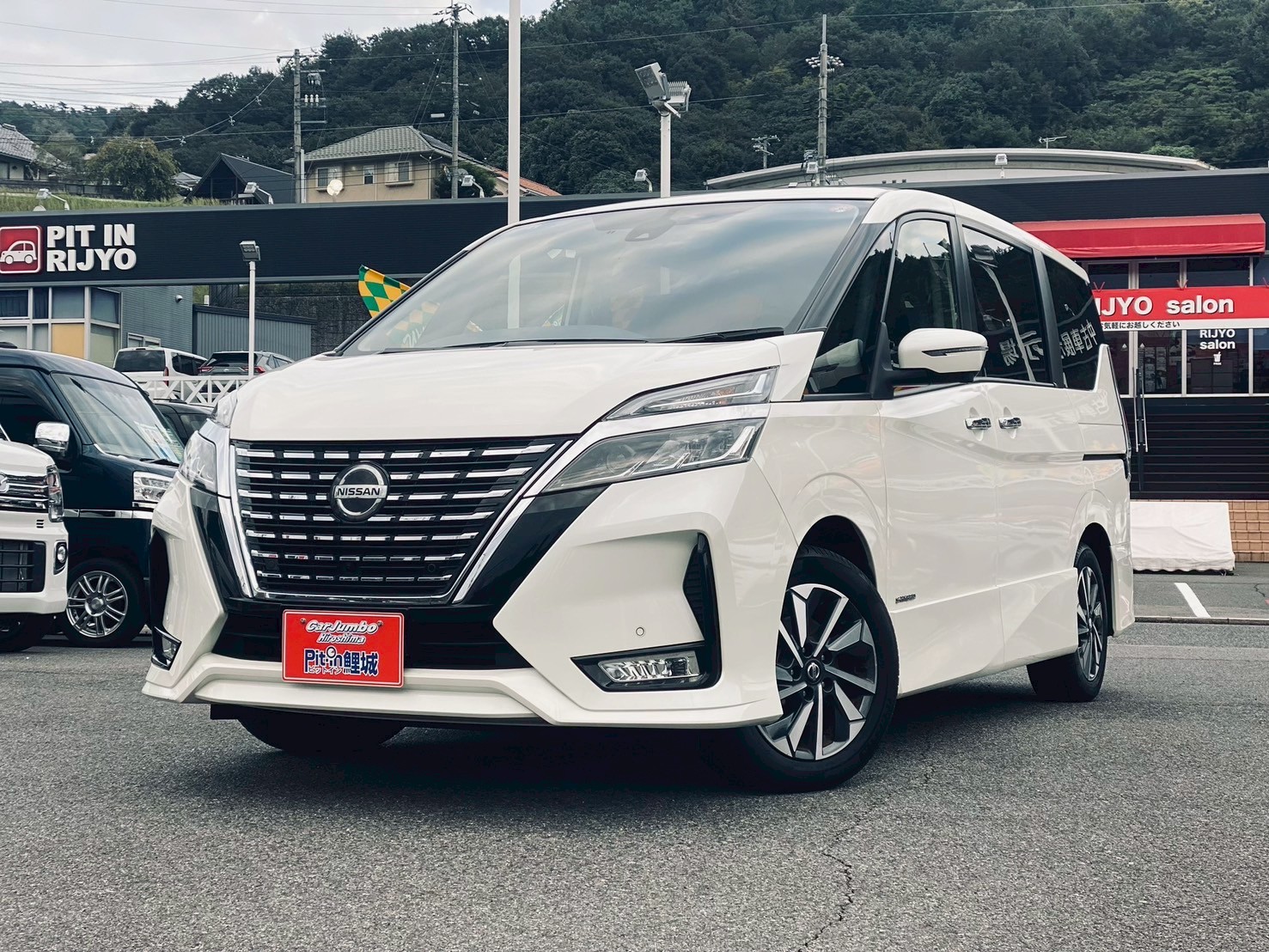 R3年式　ニッサン　セレナ　ハイウェイスターV　純正メモリーナビ／フルセグＴＶ／ビルトインＥＴＣ２．０／ＤＶＤ／純正フリップダウンモニター／アラウンドビューモニター／インテリジェントルームミラー／セーフティパックＡ／両側電動スライドドア／ドラレコ【227684】【234】