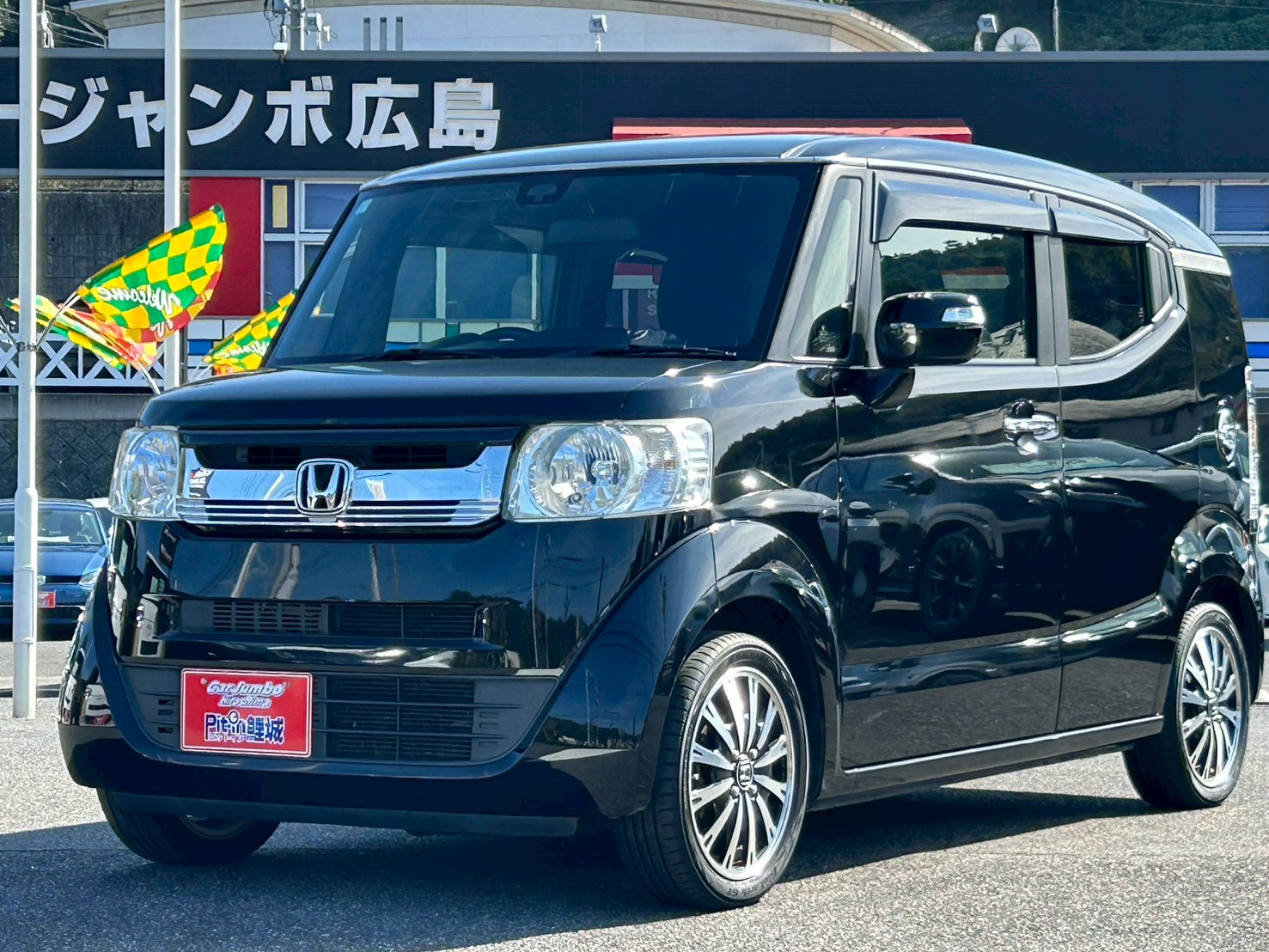 H27　ホンダ　NBOXスラッシュ　Xターボパッケージ　純正ナビ　バックカメラ　フルセグテレビ　Bluetoothオーディオ　ETC　クルーズコントロール　パドルシフト　ハンドルヒーター　横滑り防止装置　衝突軽減装置　前席左右シートヒーター　ベンチシート【249】【9000645】