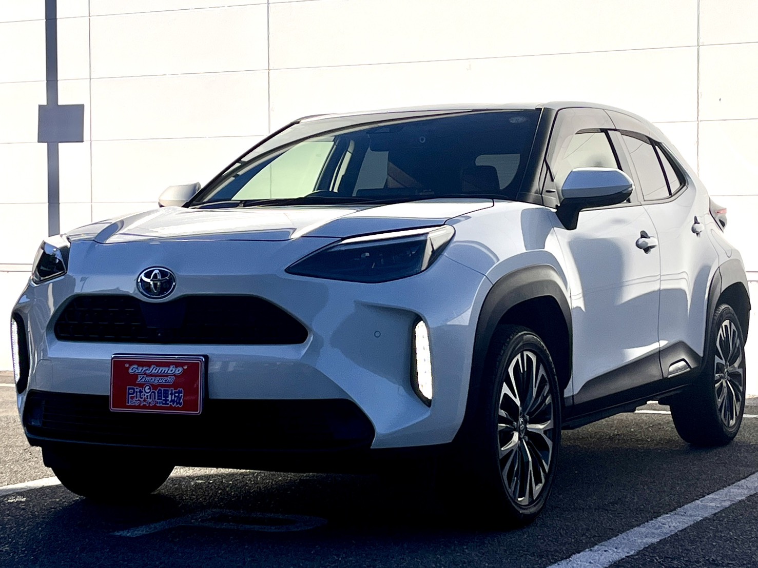 R3年式　ヤリスクロスハイブリッド　ハイブリッドZ　純正8インチDA＋ナビ機能　パノラミックビューモニター　シートヒーター　レーダークルーズ　ワンオーナー　ビルトインETC　【22,490㎞】　25-2318