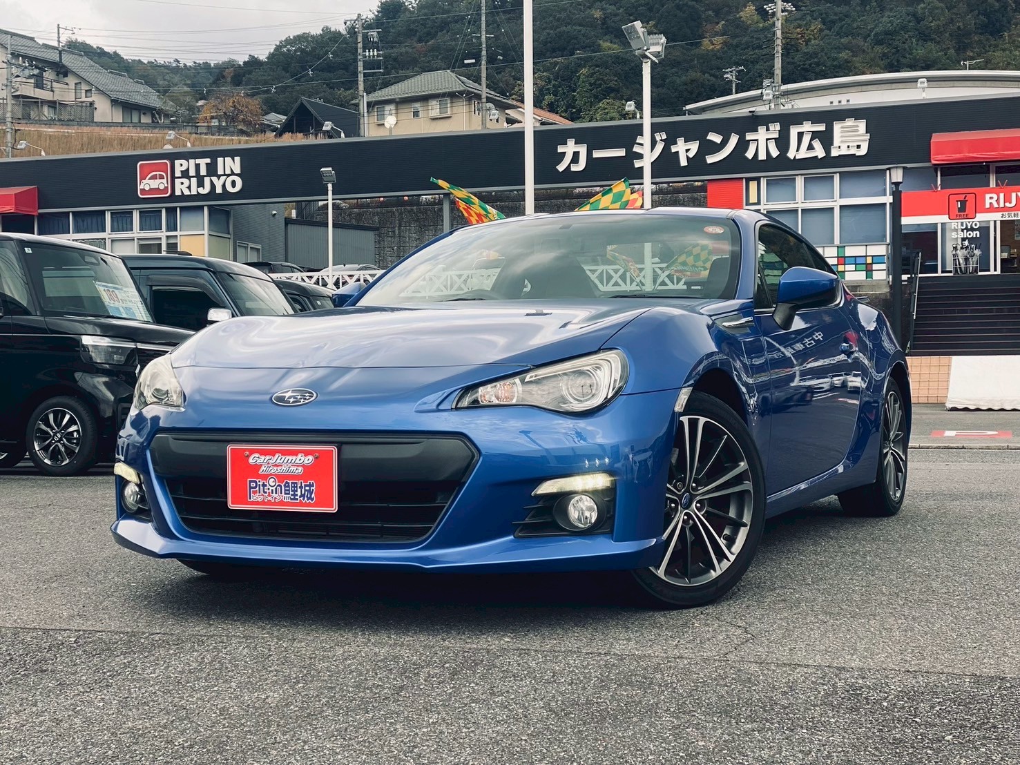 H26年式 スバル BRZ S MT マニュアルミッション/社外ナビ/フルセグTV/社外レーダー/シートヒーター/純正17インチAW/ヘッドライトHID/ハーフレザーシート/リアスポイラー/スポーツモード/オートライト【234】【014580】