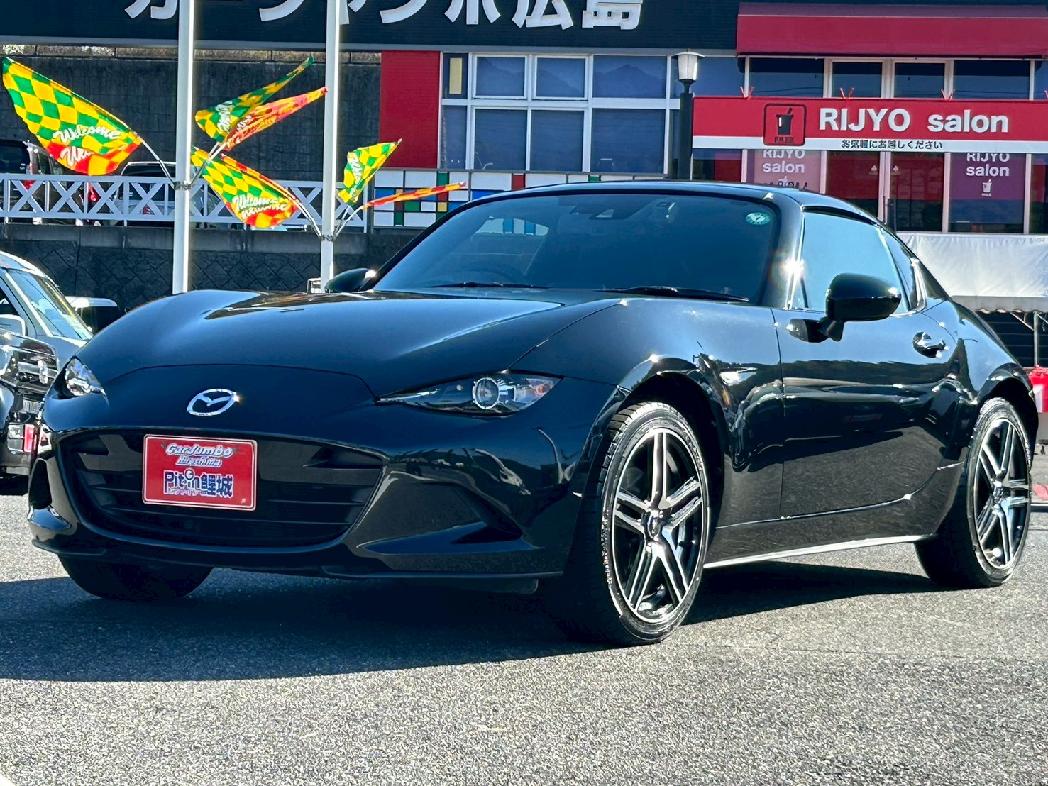 H30　マツダ　ロードスター　純正ナビ　バックカメラ　フルセグテレビ　ETC　LEDヘッドライト　社外マフラー　左右シートヒーター　横滑り防止装置　6速マニュアル　ドライブレコーダー　プッシュスタート　スマートキー　オートエアコン【249】【200539】