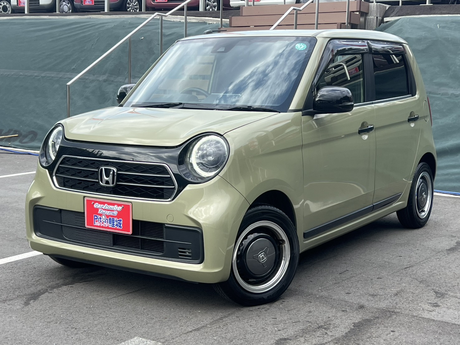 R6年式　N-ONE　オリジナル特別仕様車スタイルプラスアーバン　プライムスムースフロントシート　　運転席・助手席シートヒーター　カラードディッシュホイール　【15,520㎞】1119927