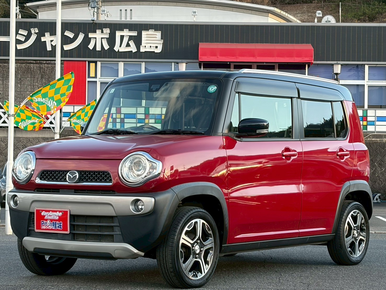 H27　マツダ　フレアクロスオーバー　純正ナビ　ワンセグテレビ　Bluetoothオーディオ　運転席シートヒーター　HIDヘッドライト　ETC　アイドリングストップ　横滑り防止装置　衝突軽減装置　電動格納ドアミラー　プッシュスタート　スマートキー　純正アルミ【249】【209345】