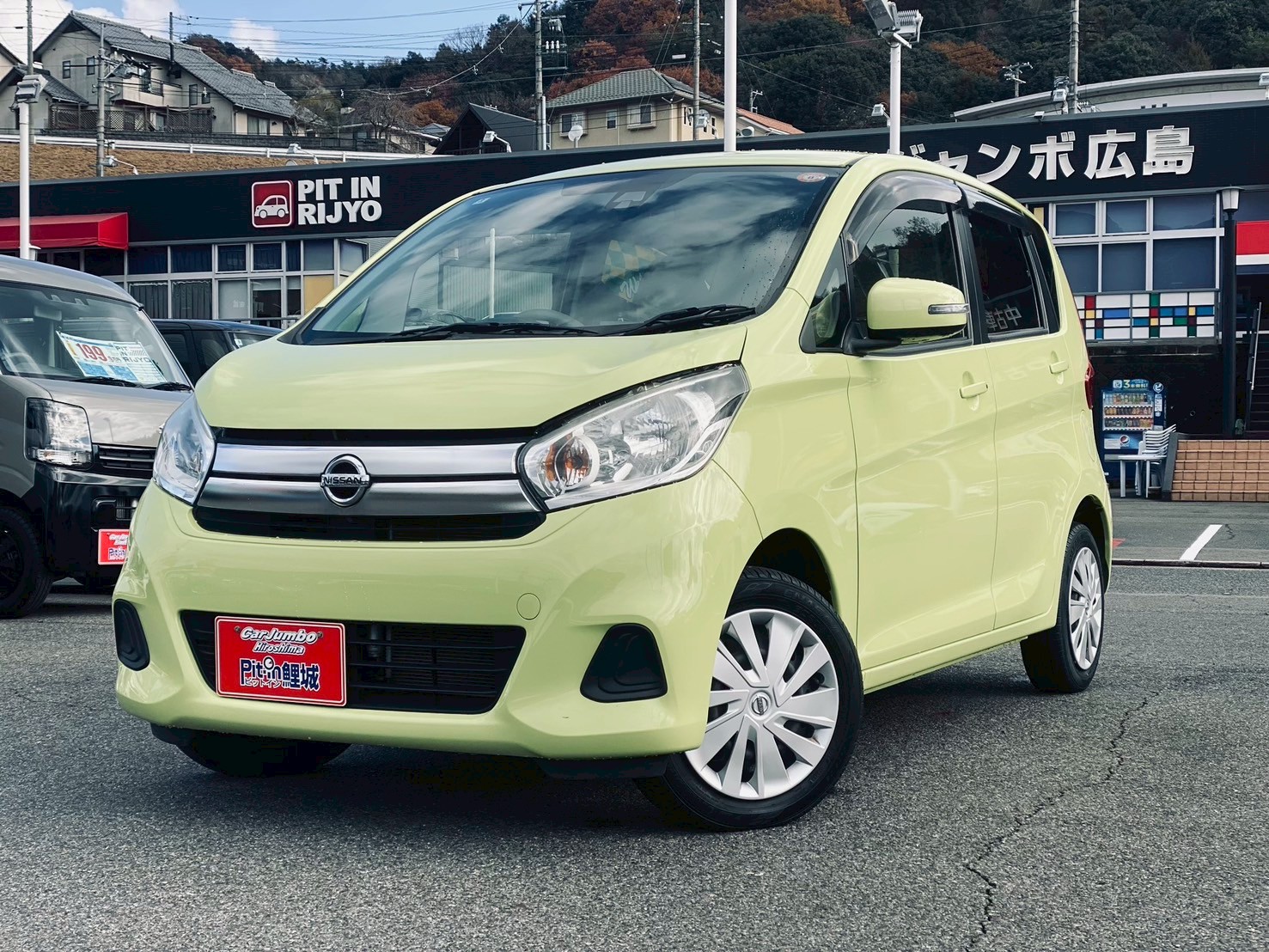 H28年式　ニッサン　デイズ　X　エマージェンシブレーキ／アラウンドビューモニター／プッシュスタート／インテリジェントキー／ラジオ／電動格納ミラー／パワーステアリング【234】【0335260】