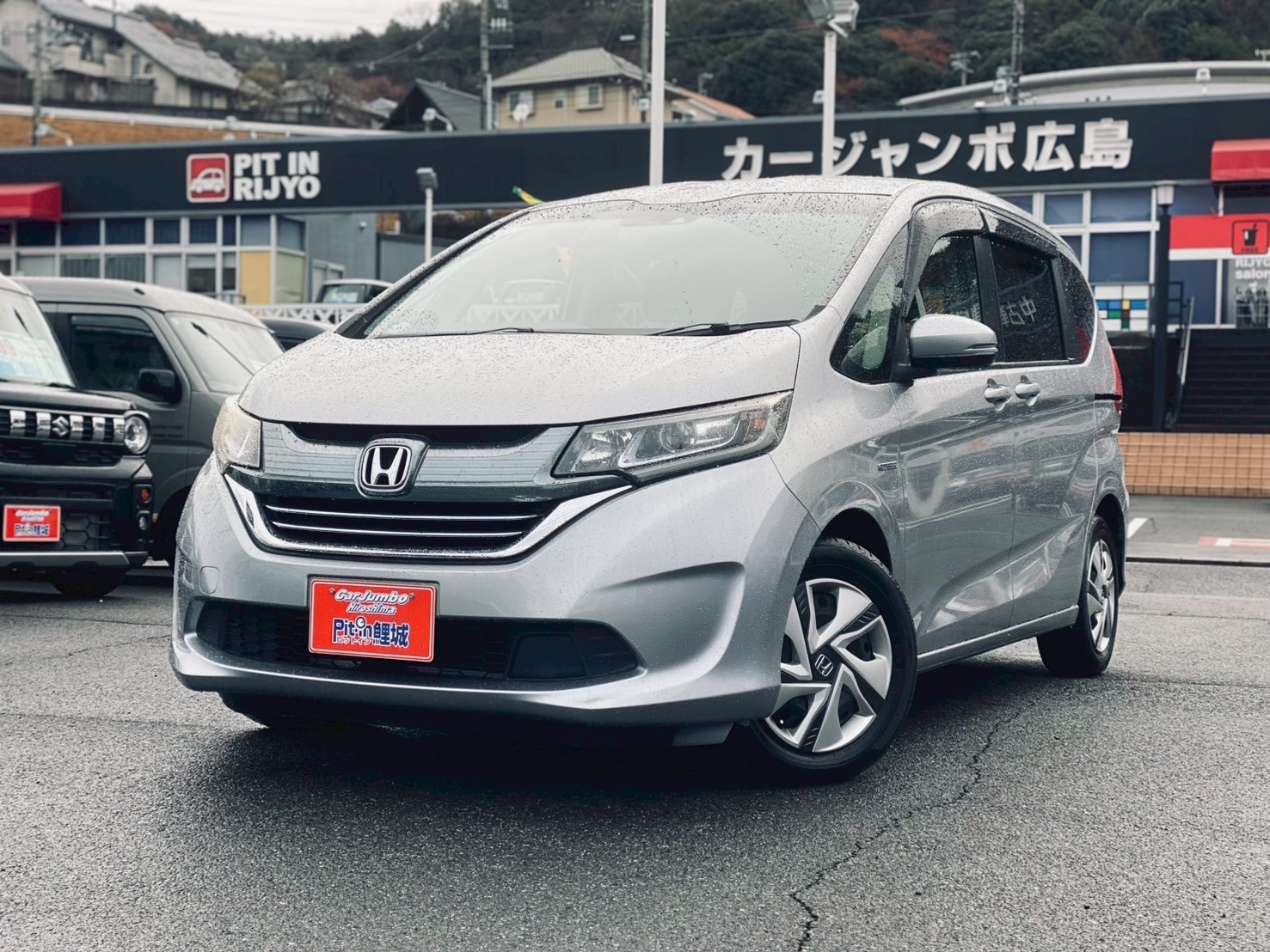 H31年式　ホンダ　フリード＋ハイブリッド　純正メモリーナビ／バックカメラ／ＥＴＣ／純正ドラレコ／ホンダセンシング／両側電動スライドドア／クルーズコントロール／リアシートフルフラット／Ｂｌｕｅｔｏｏｔｈ／ステアリングスイッチ／オートライト【234】【1098066】