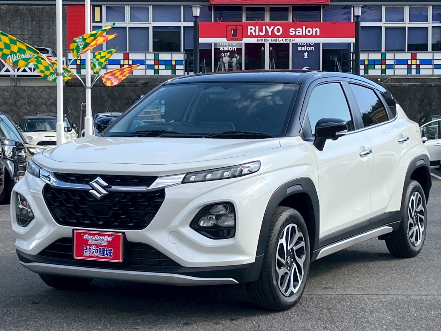 R6年式　スズキ　フロンクス　1500ｃｃ　デュアルセンサーブレーキサポートII　純正ナビ　全方位モニター　ツートンカラー　純正アルミホイール　ハイブリッド　ヘッドアップディスプレイ　電動パーキング　オートライト　ハーフレザーシート　【MBHKWDB3S00358973】　235