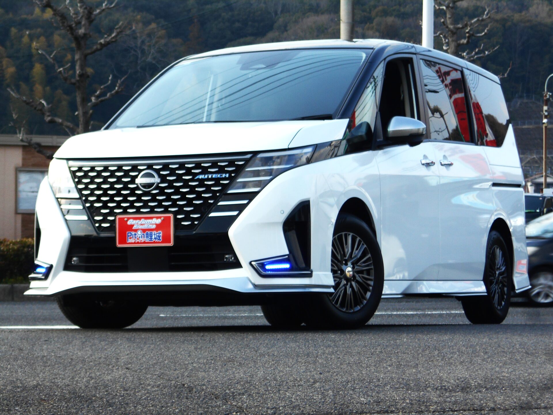 R6年 セレナ eパワー オーテック (044185)走行10700km 車検9年1月 両面電動スライドドア プロパイロット 後席モニター デジタルミラー 純正ナビ&TV