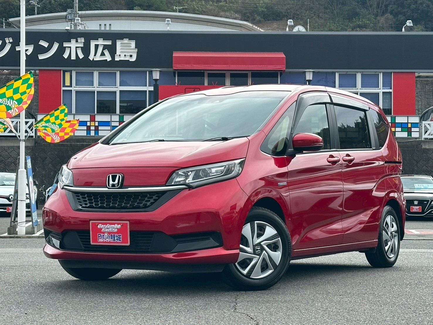 R４年　ホンダ　フリード＋　ハイブリッドGホンダセンシング　AT　1500CC　NO：3173829※ホンダセンシング・両側電動スライドドア・前後ドライブレコーダー・社外ナビ・Bluetooth・フルセグTV・バックモニター・プライバシーガラス・リアワイパー・シートヒーター・ミラーウィンカー・オートライト・オートエアコン・ISOFIX【246】