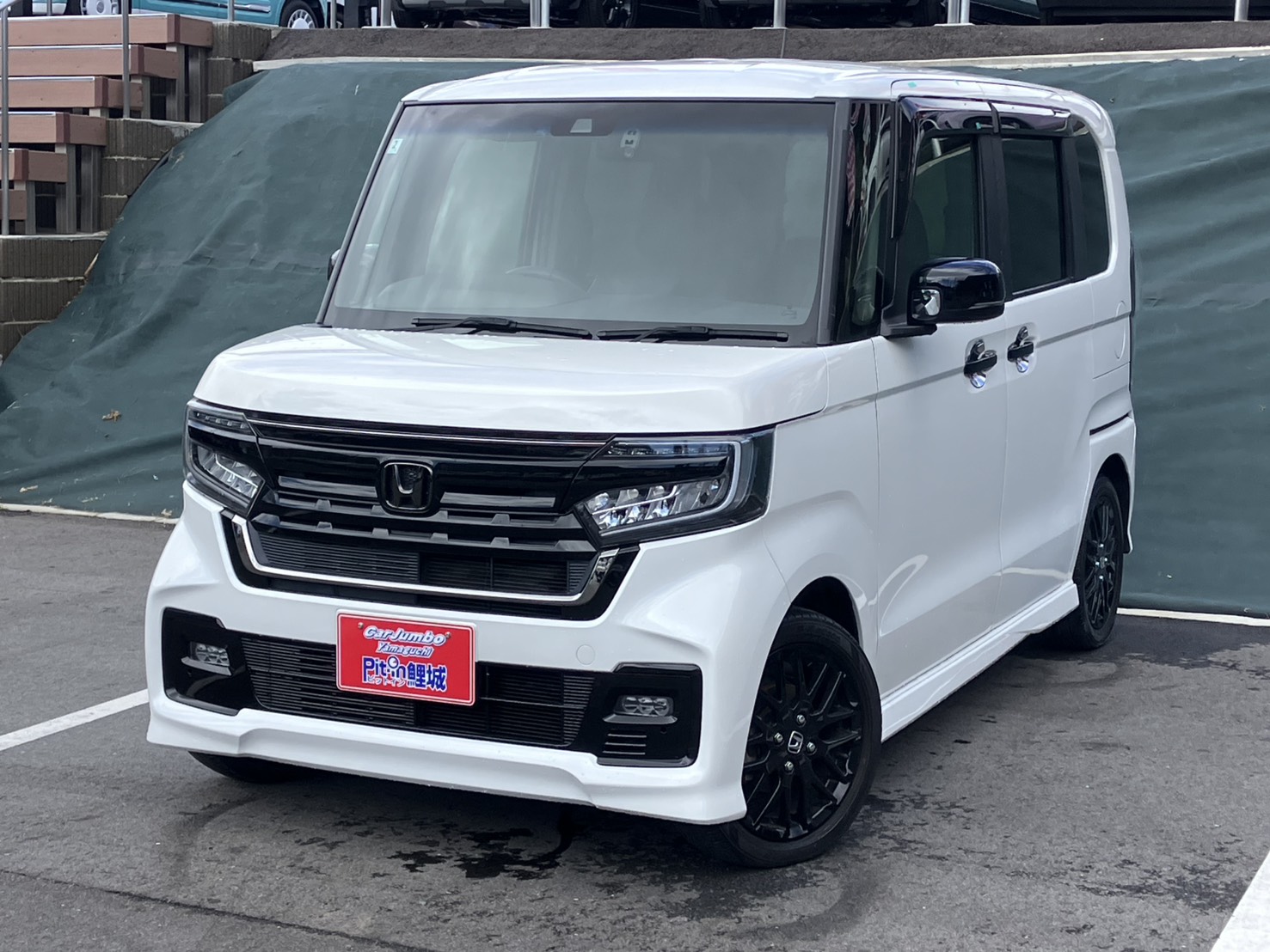 R4年式　ホンダ　N-BOXカスタム　L・ターボ スタイルプラスブラック　純正8インチナビ　フルセグTV　バックカメラ　ETC　ドライブレコーダー　追従型クルーズコントロール　【40,200㎞】　26-0459