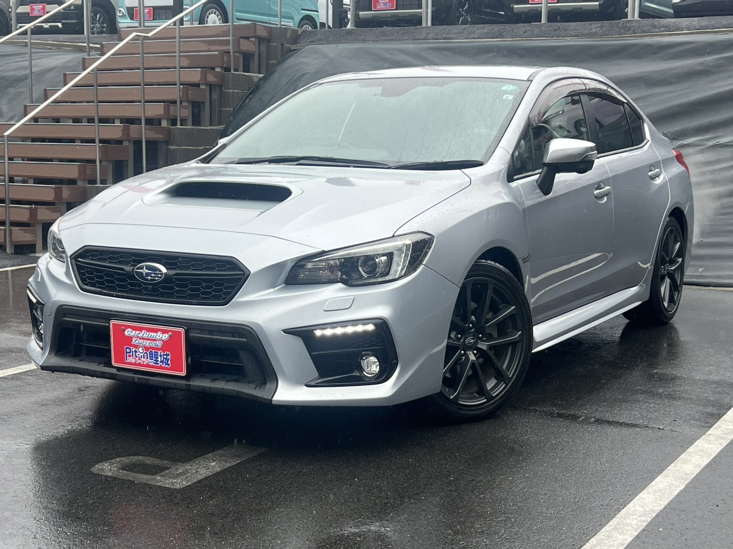 H29年式　スバル　WRX　S4　2.0GT-Sアイサイト　純正8インチナビ　バック＆サイドカメラ　ハーフレザーシート　パワーシート　シートヒーター　純正18インチアルミホイール　ETC　【80,750km】　023866