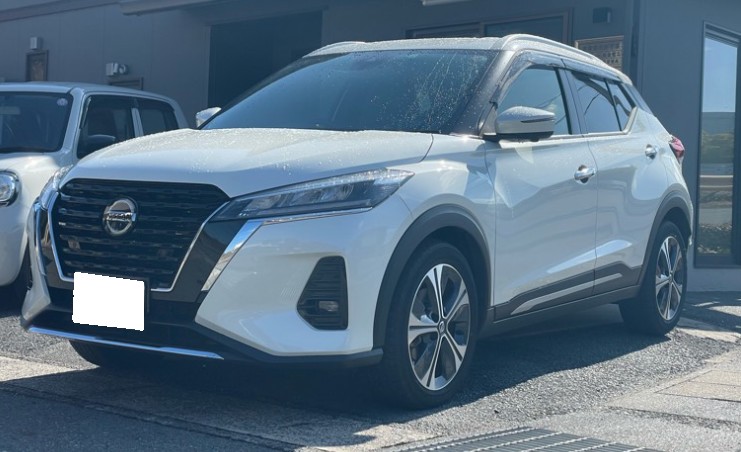 R5年式　ニッサン　キックスeパワー　X　純正9インチナビ　アラウンドビューモニター　ハーフレザーシート　ビルトインETC　インテリジェントルームミラー　プロパイロット　【23,050㎞】　26-0632
