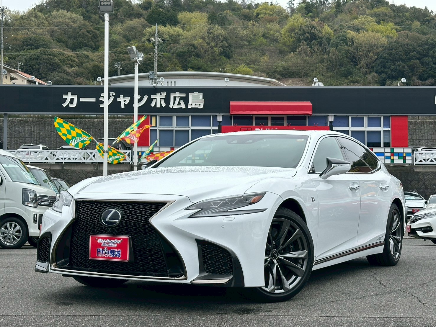 H３０年式　レクサス　LS500ｈＦスポーツ　3500ＣＣ　ＡＴ　ＮＯ：6003275※ＬＥＤヘッドライト・前後ドライブレコーダー・レザーシート・サンルーフ・全席シートヒーター・パワーシート・ISOFIX・キーレスプッシュスタート・スマートキー・Bluetooth・純正ナビ・フルセグTV・全方位モニター・純正アルミ・ブラインドスポットモニター・ヘッドアップディスプレイ・セーフティシステム・ETC2.0・オートハイビーム・オートワイパー【246】