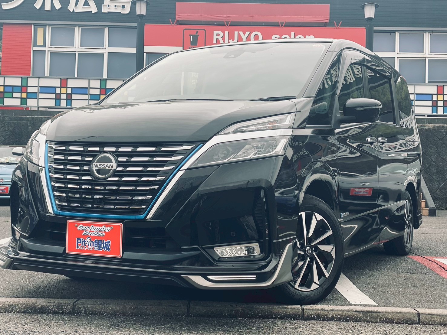 R3年式　セレナ　eパワーハイウェイスターV　純正９インチ／アラウンドビューモニター／プロパイロット／フリップダウンモニター／純正ドラレコ／ＥＴＣ／社外レザー調シートカバー／インテリジェントルームミラー／両側電動スライドドア【234】【12613】