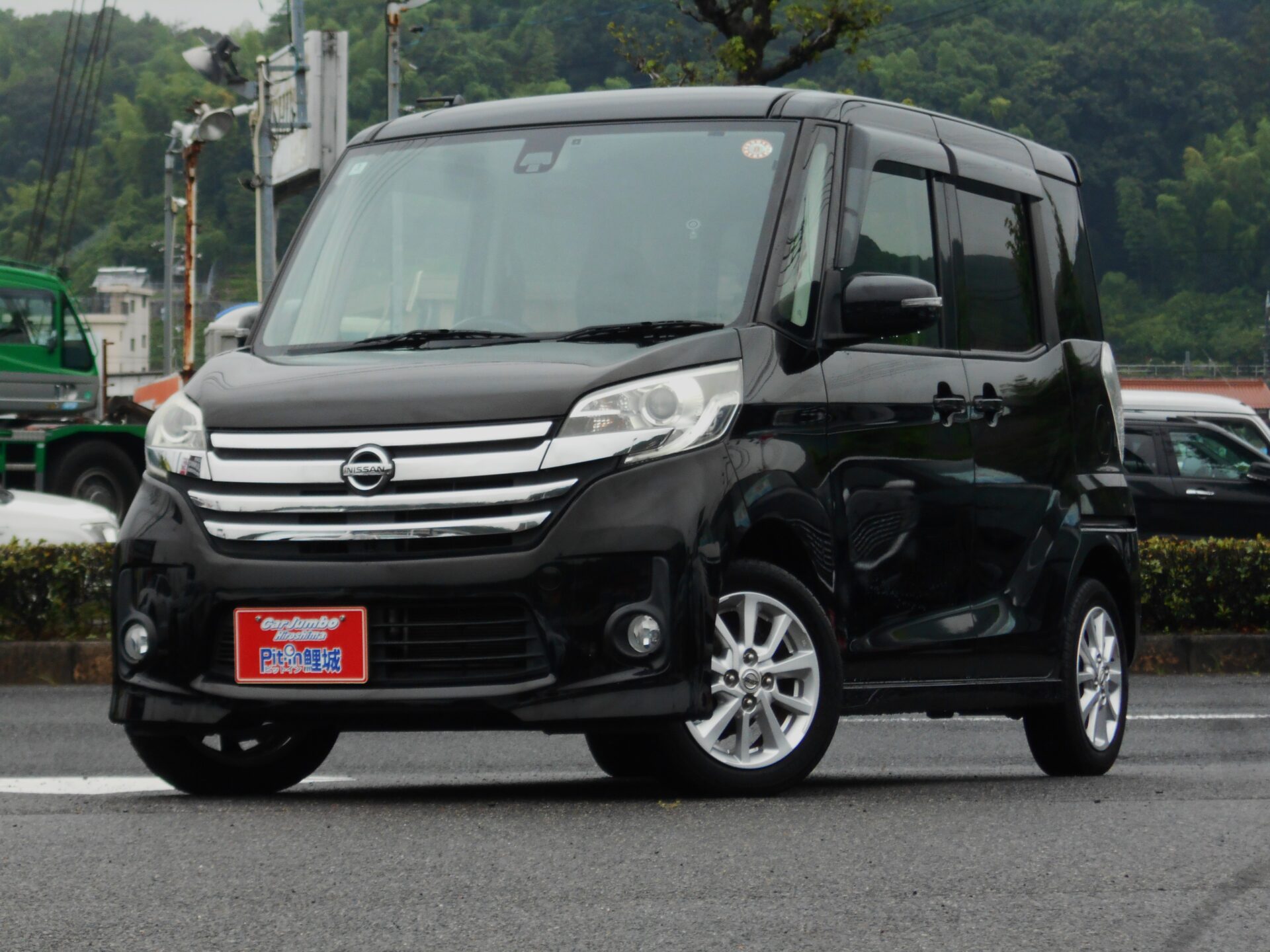 H28年式　デイズルークス　ハイウエイスターＸ　走行54000ｋｍ　0233405　純正ナビ地ＴＶ　全方位カメラ　左電動スライド　安全ブレーキ　純正14アルミ　ＰＵＳＨキーレス