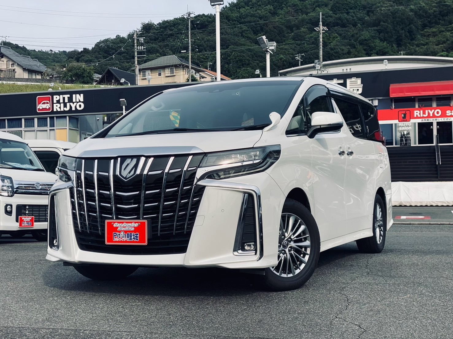 R3年式 トヨタ アルファード 2.5S 純正ナビ/フルセグTV/純正ETC/フリップダウンモニター/デジタルミラー/サンルーフ/ルーフイルミネーション/ブラックインテリア/クルーズコントロール/両側電動スライドドア/純正AW/ドラレコ/スペアキー【234】【0384480】