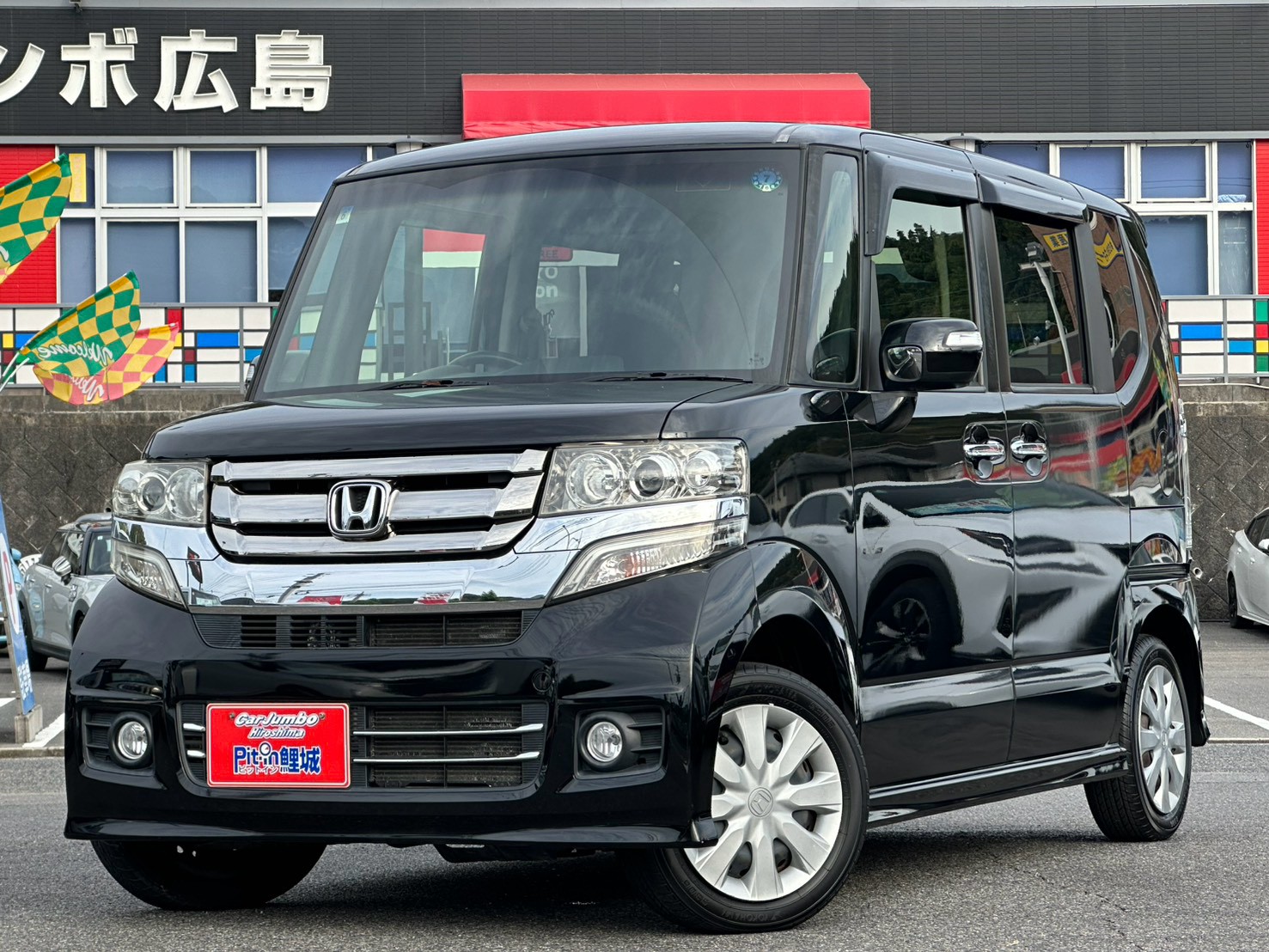 H27年式 ホンダ N-BOXカスタムG 660CC AT NO:1623289※ディスチャージライト・電動スライドドア・オートライト・オートエアコン・キーレスプッシュスタート・スマートキー・電格ミラー・社外ナビ・バックモニター・フルセグTV・リアワイパー・リアスポイラー・ISOFIX【246】