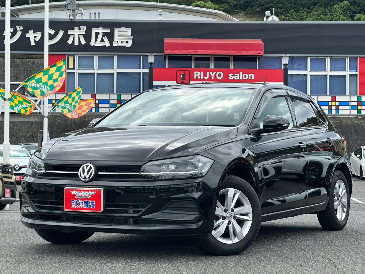 R2年式 フォルクスワーゲンポロ 1000CC TSIコンフォートラインリミテッド NO:102047※LEDヘッドライト・デュアルエアバッグ・サイドエアバッグ・カーテンエアバッグ・ETC・前後ドライブレコーダー・キーレスプッシュスタート・スマートキー・オートライト・オートエアコン・ブラインドスポットモニター・ISOFIX・純正ナビ・バックモニター・Bluetooth・カーアップルプレイ・純正アルミ【246】