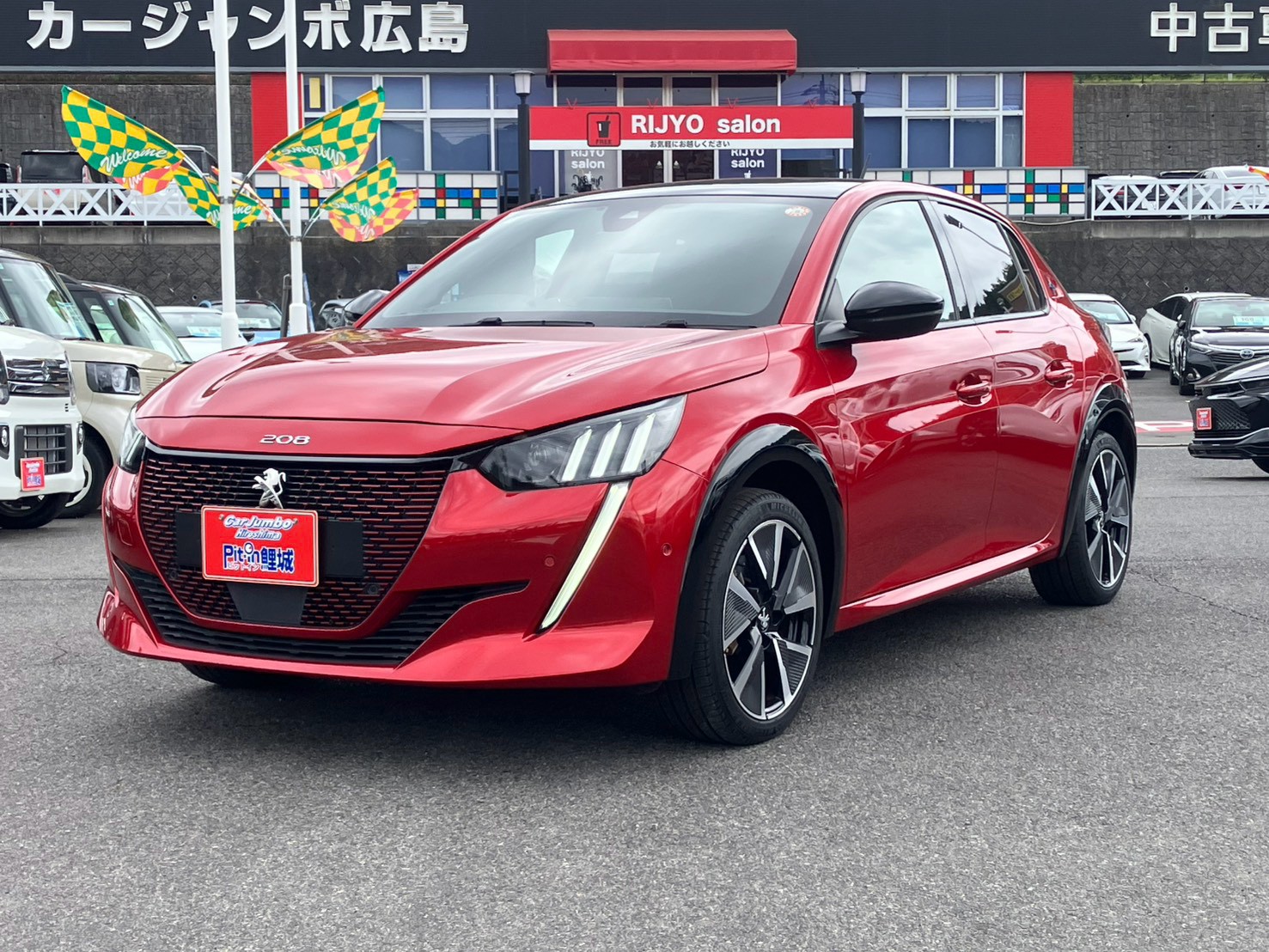 R4年 プジョー e-208 GT EV 純正ディスプレイオーディオ カープレイ バックカメラ ハーフレザーシート プッシュスタート 充電ケーブル サンルーフ 純正アルミホイール 【VR3UHZKXZNT042290】 235